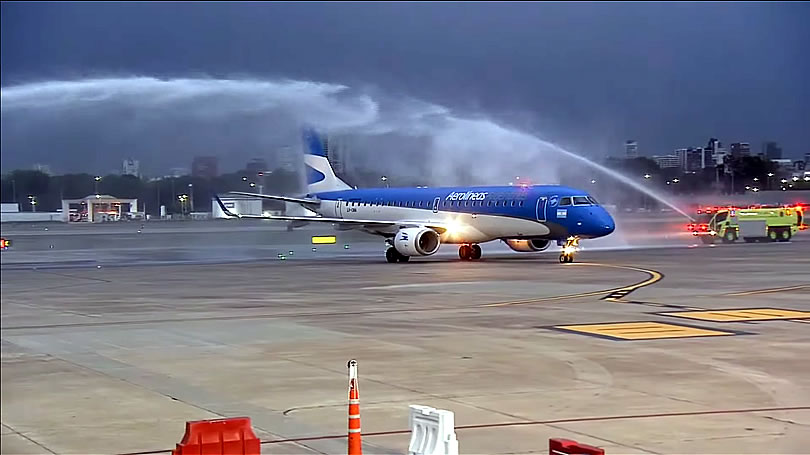 Reabrió el Aeroparque Jorge Newbery con el arribo de un vuelo procedente de Córdoba