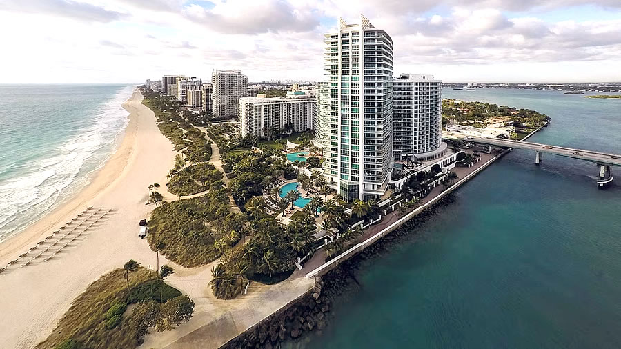 The Ritz Carlton Bal Harbour un lujoso oasis costero