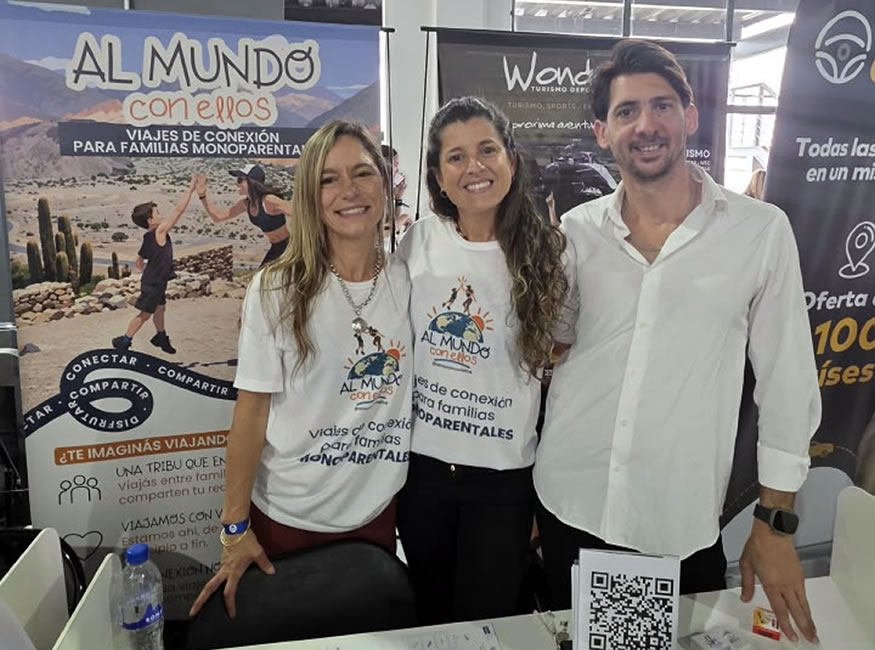 Al Mundo con Ellos