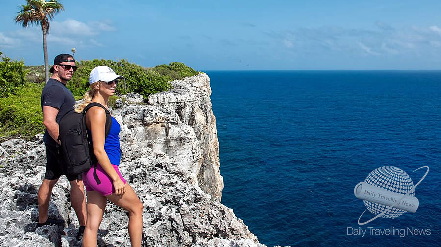 -V ms all de la playa con rutas de senderismo y ciclismo en Islas Caimn-