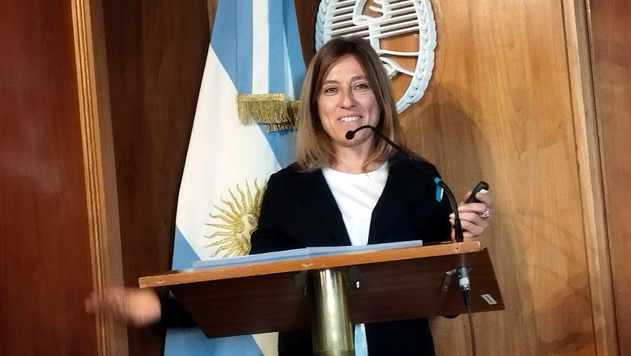 -Mar�a Victoria Contardo-