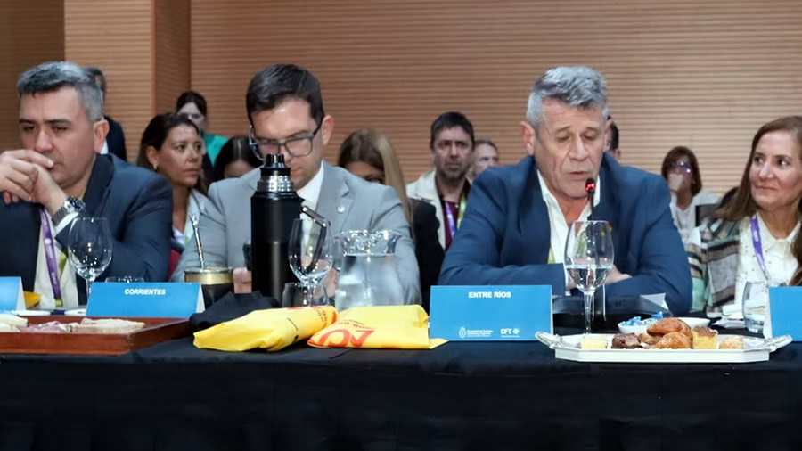 -Entre R�os llev� al CFT una agenda regional para anticipar el impacto de El Ni�o en el turismo-