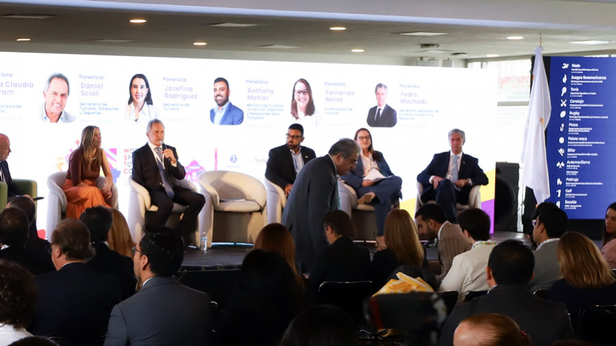 -Scioli en la 4ta Edici�n del Congreso Mundial de Turismo Deportivo-