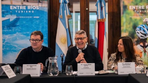 El EMTURER avanza en una agenda de trabajo articulada para el desarrollo tur�stico de Entre R�os