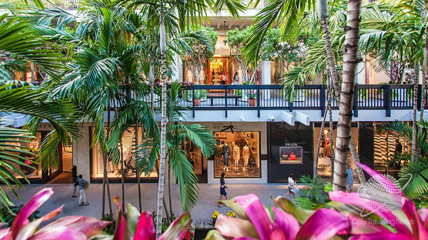 Bal Harbour Shops celebra 60 aos de lujo, innovacin y expansin
