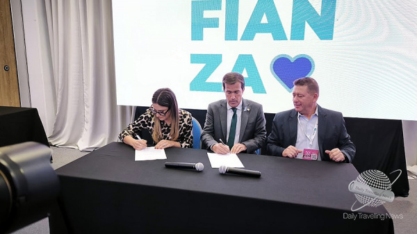 FAEVYT y Ro Negro firman convenio para fortalecer el registro de agencias de viajes