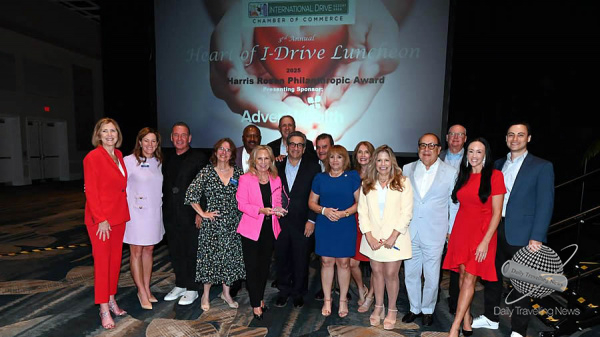 Visit Orlando recibe tres premios por su excelencia en la industria, impacto en la comunidad y cultura en el lugar de trabajo