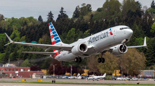 Boeing y American Airlines completan el primer intercambio de trenes de aterrizaje del 737 MAX